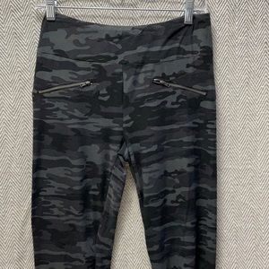 Camouflage leggings